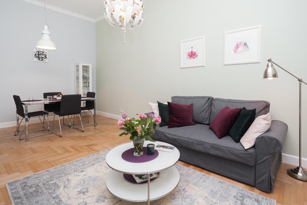 Friendly Apartments - Downtown Cracovia Esterno foto